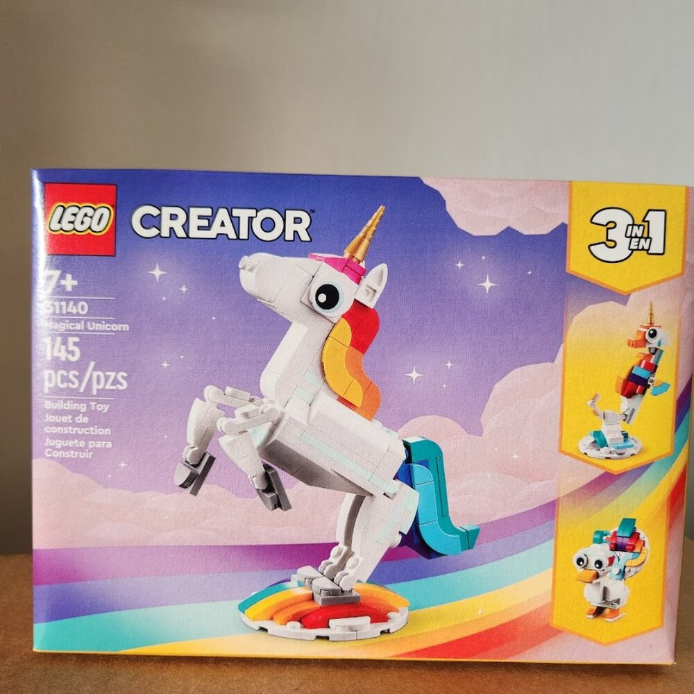 LEGO Creator 3 n1 Magical Unicorn Seahorse Peacock Rainbow 31140 Easter Basket G - Picture 1 of 9